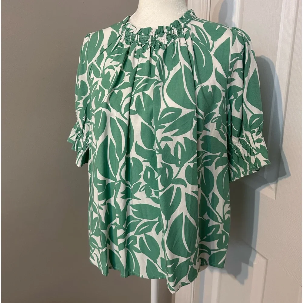 NWT THML Palm Print Top - Picture 2 of 9